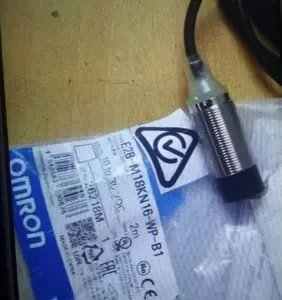 Omron E2b Cylindrical Proximity Sensor